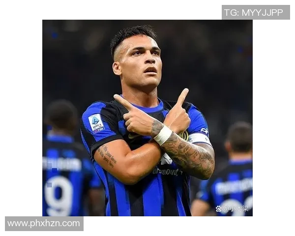 历史上十位最具影响力的足球巨星排名及其精彩成就回顾 历史上十位最具影响力的足球巨星排名及其精彩成就回顾