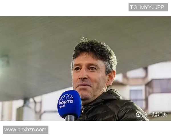 欧洲十大足球巨星盘点及其职业生涯精彩瞬间分析