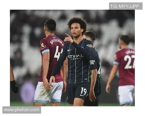 萨拉赫萨内萨基齐三大足球明星的卓越表现与影响力解析