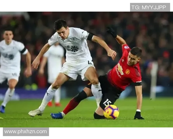 足球场上发呆的球星为何陷入沉思 是压力还是专注 他们的内心世界何时才能被解读 足球场上发呆的球星为何陷入沉思 是压力还是专注 他们的内心世界何时才能被解读